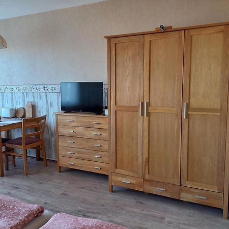 Ferienwohnung Conny Am Suedstrand Familie Bach Burgtiefe auf Fehmarn Eksteriør billede
